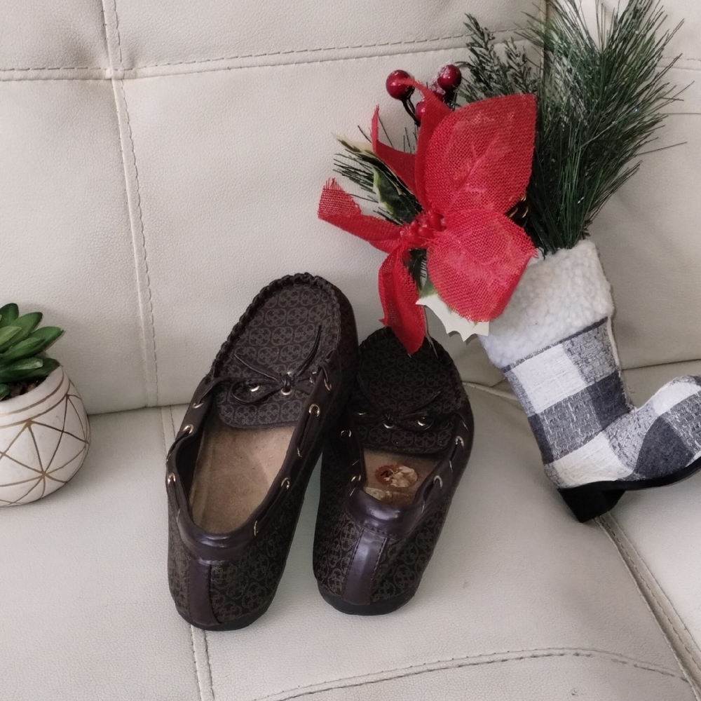 Daisy Fuentes Dark Brown Moccasins - Picture 3 of 5